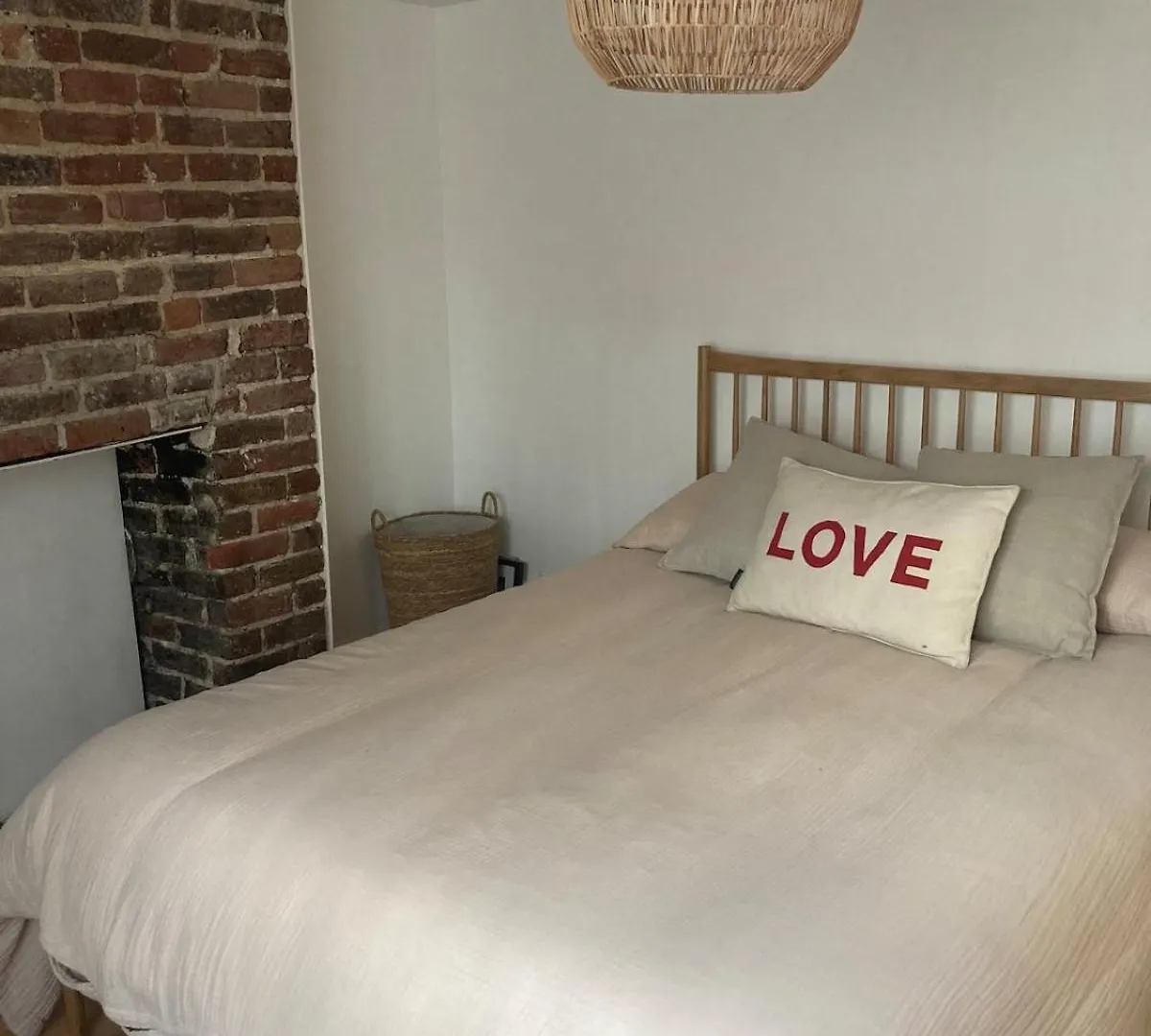 شقة Rose Retreat Stylish 2-Bed Garden Haven In The Heart Of برايتون